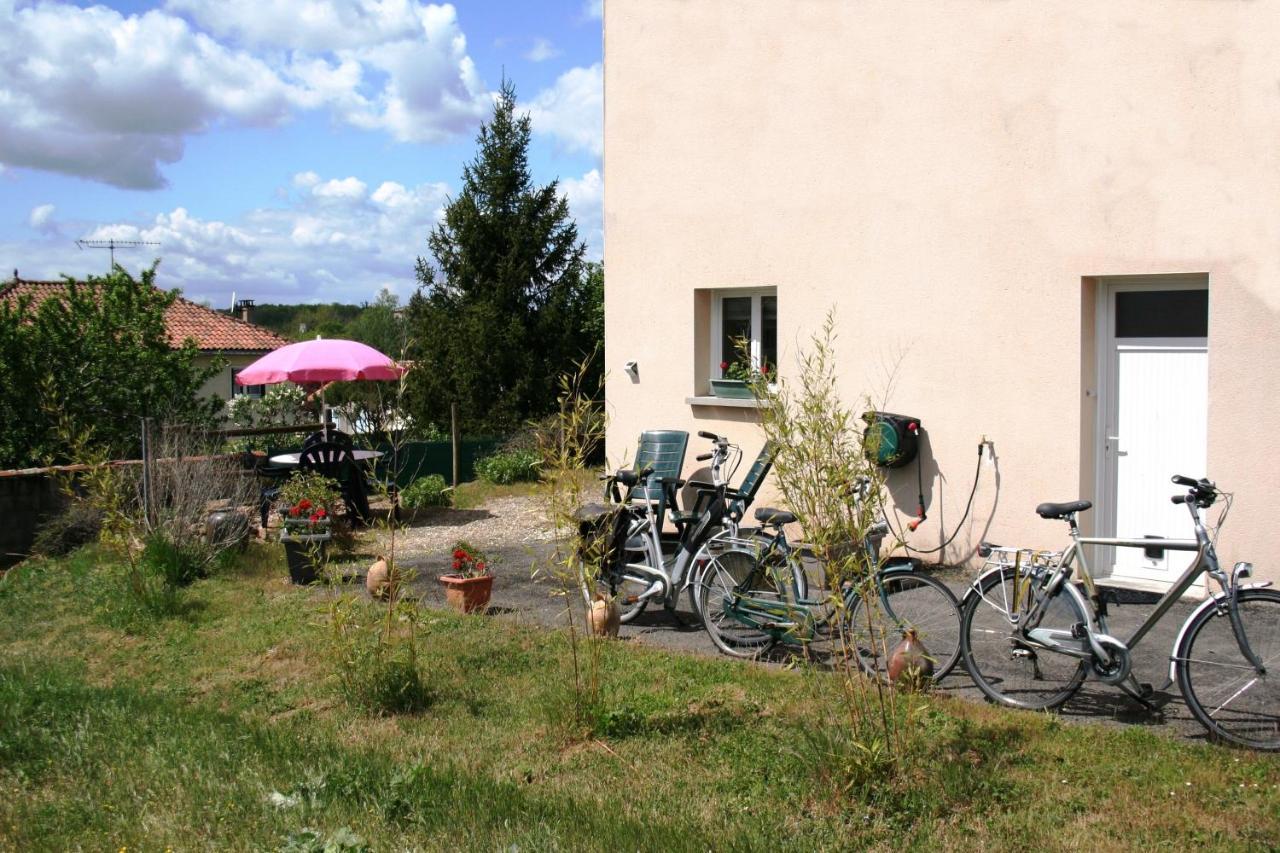 Bonabri Vacances - Chambres D'Hotes Chazelles  Exterior photo