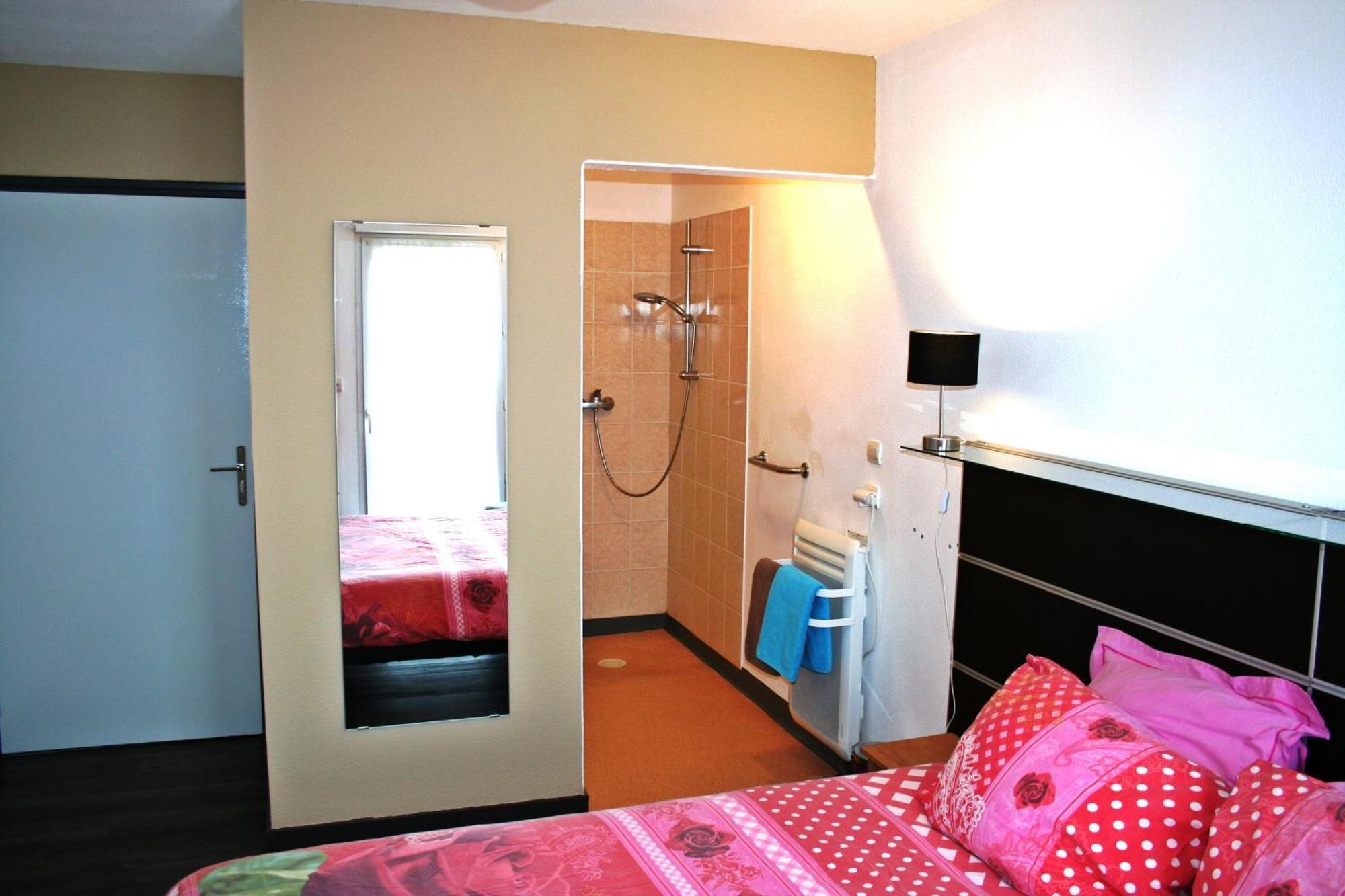 Bonabri Vacances - Chambres D'Hotes Chazelles  Room photo